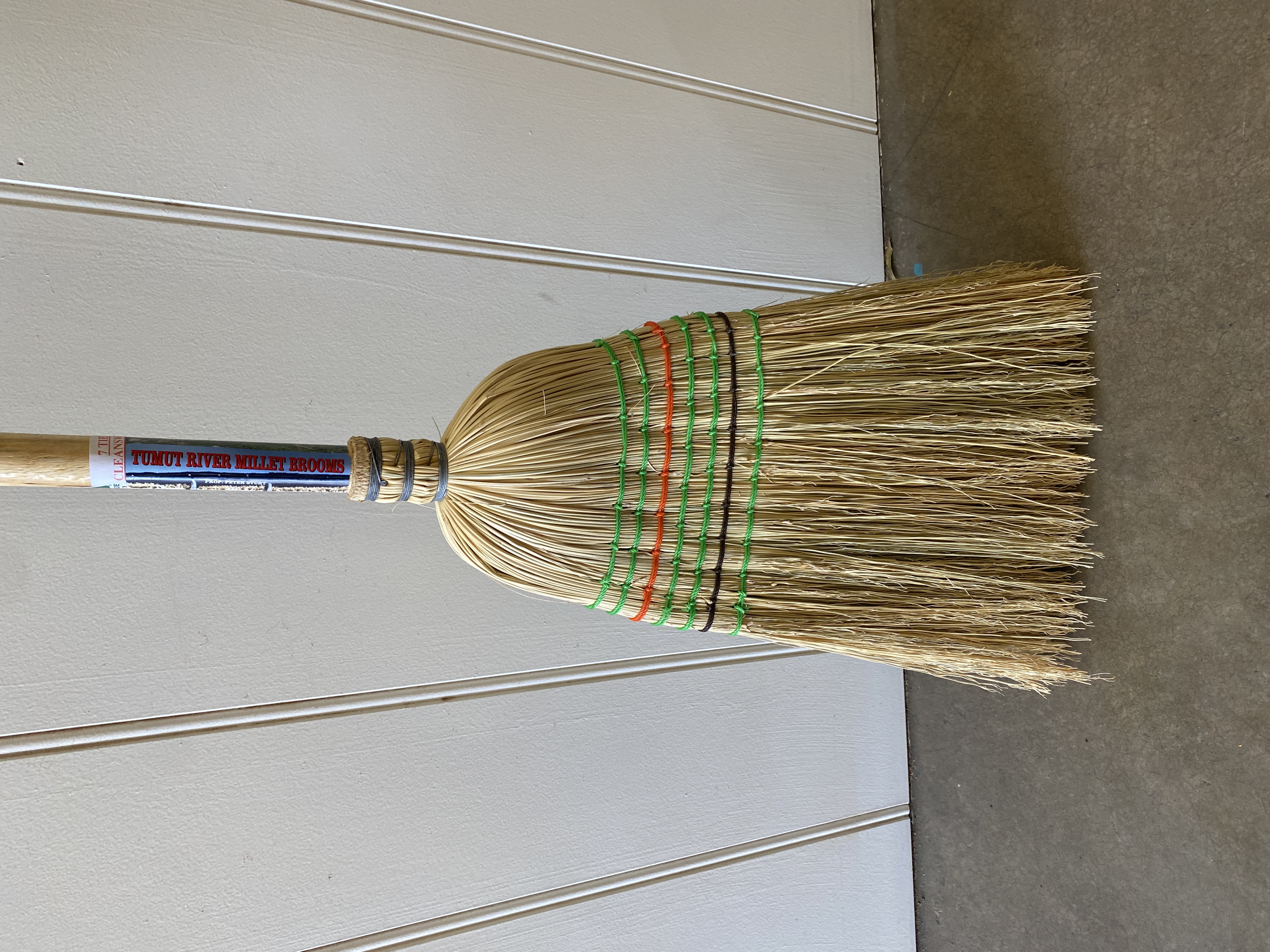 BROOMS, MOPS,CARPET SWEEPERS &amp CLEANERS (57)